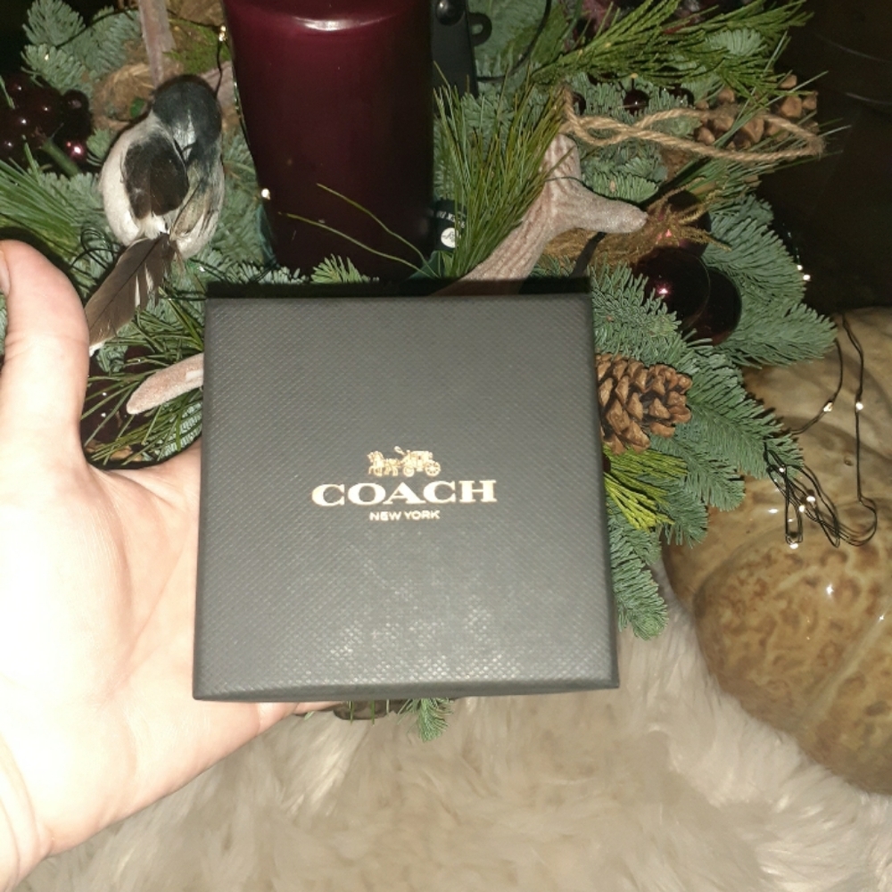 Coach Signature Statement Piece - Picture 5 of 7